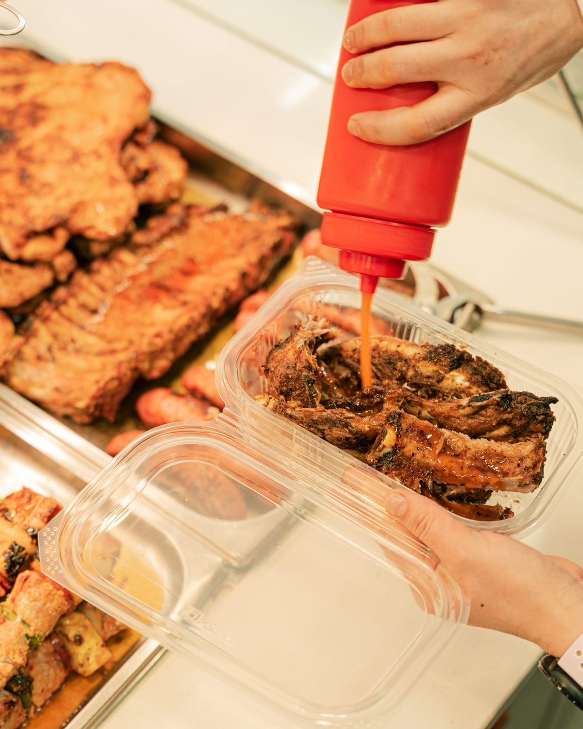Comida embalada, pronta para levar