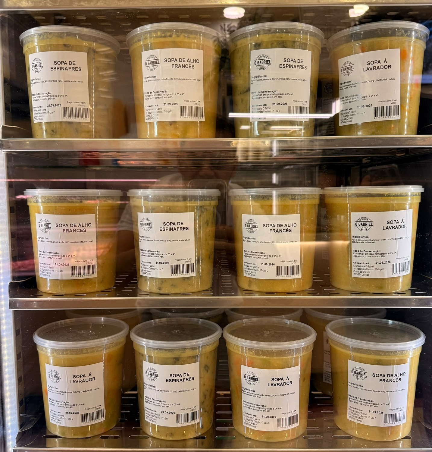 Sopas caseiras, prontas a levar